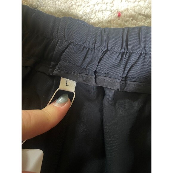 Navy Shorts - Picture 4 of 7